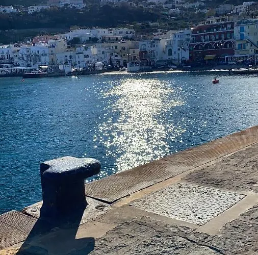 Marina Grande In * كابري